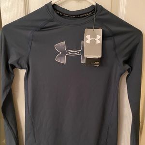 Boys Under Armour heat gear top